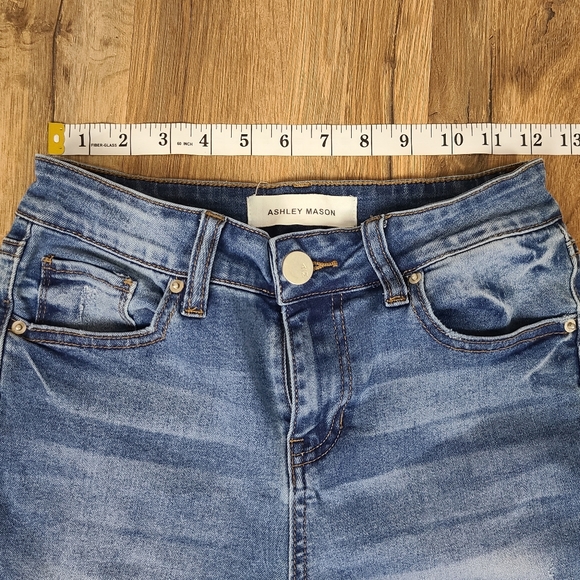 DISTRESSED DENIM SKINNY JEANS - Picture 2 of 7